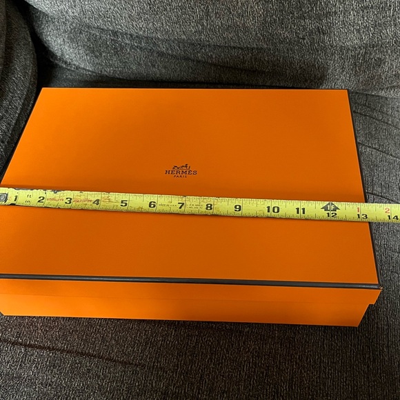Hermes box (Authentic, bought from Paris early this year 2024) - Picture 6 of 8